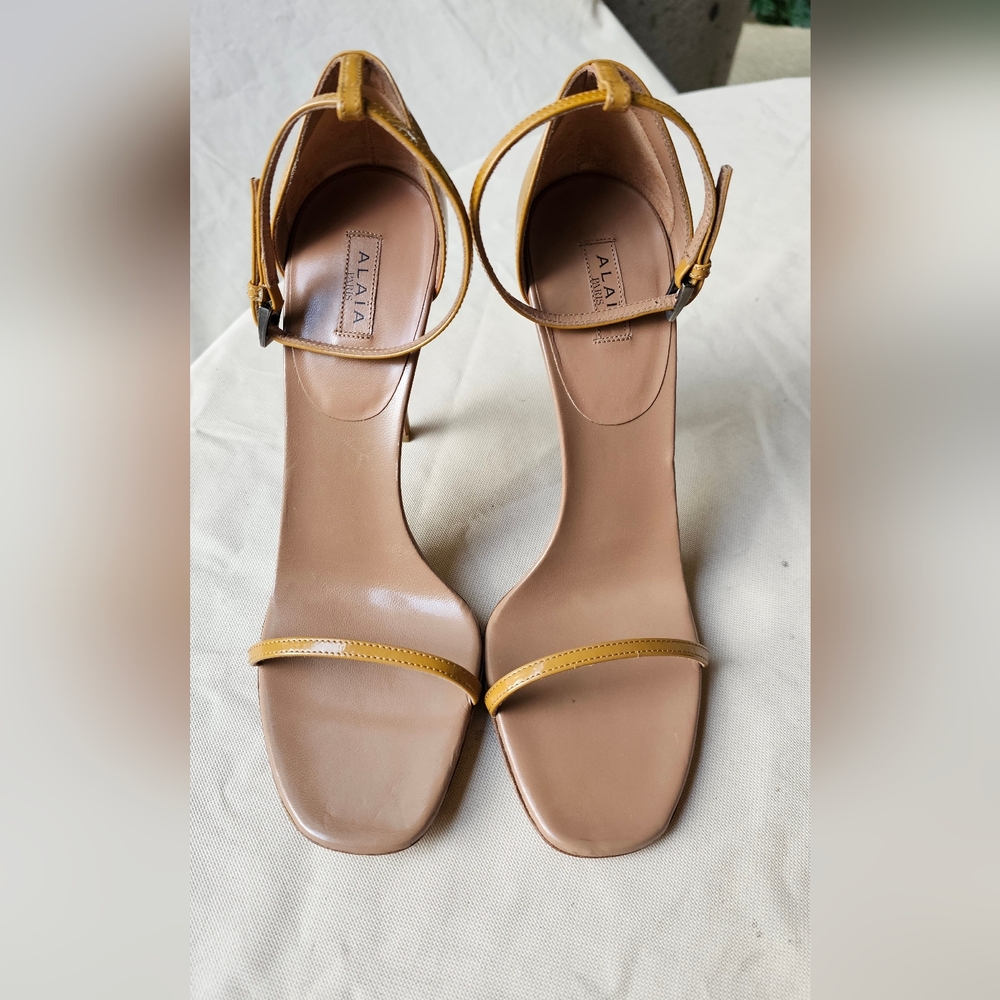 ALAÏA - Patent Leather Stiletto Sandal - NEVER WORN - Picture 2 of 11